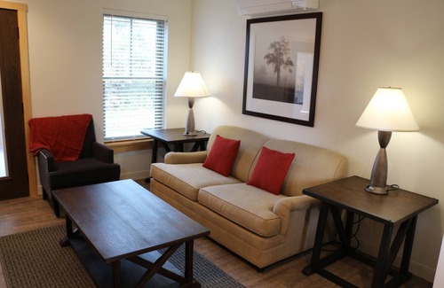 New Haven Cabin | Cedar Creek