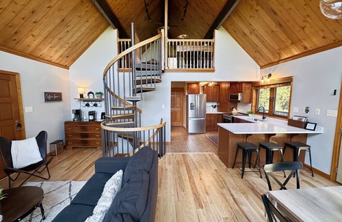 Chambersburg Cabin | Cedar Hill Cottage, the Perfect Getaway in Chambersburg PA