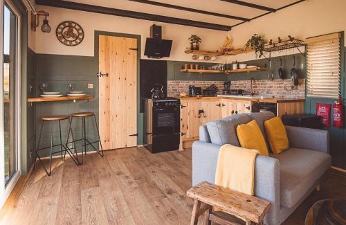 Donyatt House | Cedar Lodge -Uk44425