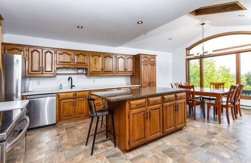 Baileys Harbor Cabin | Cedarview Hideaway - Sleeps 10, Wooded Lot