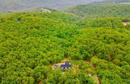 Ridgedale House | Cedarwood Farmstead