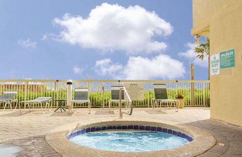 Miramar Beach Condo | Celadon 407: 4th Floor-1 BR/2 BA - Quiet End of the Beach!
