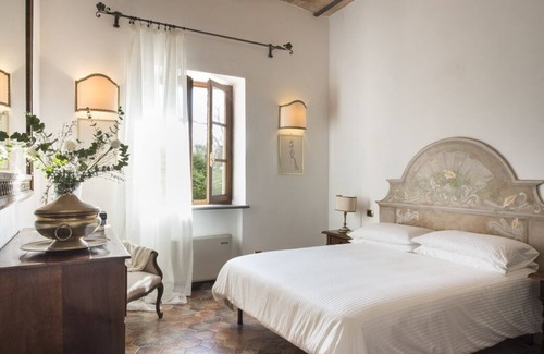 Montalcino Villa | Celamonti - Six Bedroom Villa, Sleeps 11