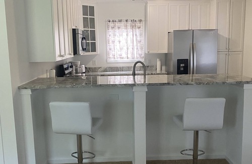 Issue House | Celebrate Autumn at Sunny Place Cottage!