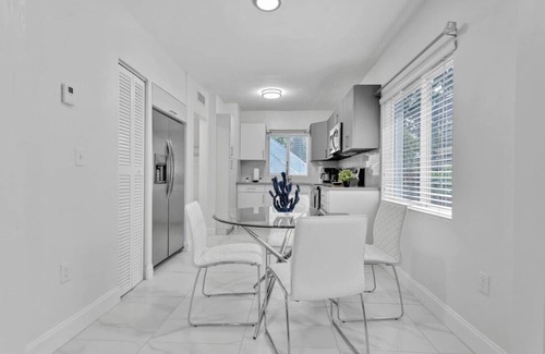 Little Haiti Apartment | Celeste House, Perfect for Couples 1 BR APT