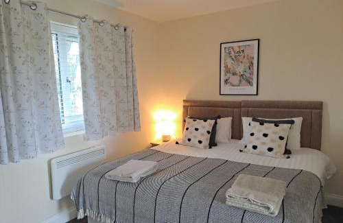 Cwm-twrch Isaf Hotel | Celtic Minor Stables