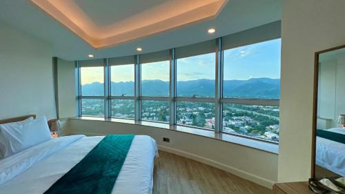 Blue Area Apartment | Centaurus Apartment Mountain View Two Bedroom