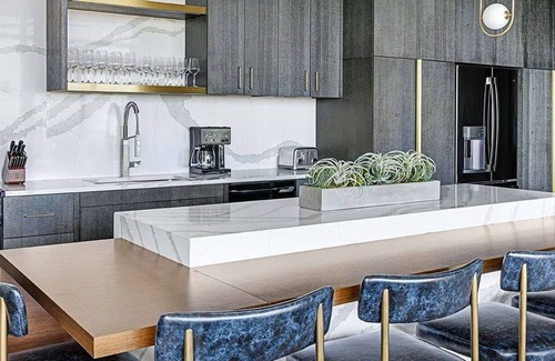 Downtown Atlanta Resort | Centennial Park - Atlanta, Georgia. 3 Bedroom Condo.