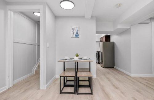 Highland Park Apartment | CenterStreet-Cozy 2bedroomSuite