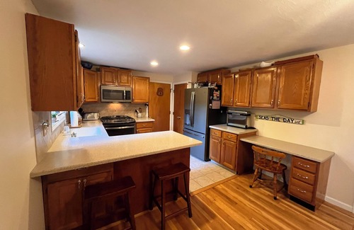 Centerville House | Centerville 2 bedroom 1.5 bath ranch with central AC, Great backyard, centrally located sleeps 4