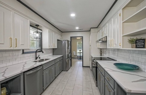 Central House | Central Family Get-A-Way