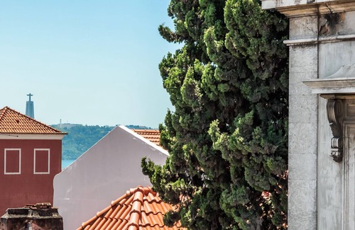 Bairro Alto Apartment | Central 2BDR Apartment with Balcony by LovelyStay