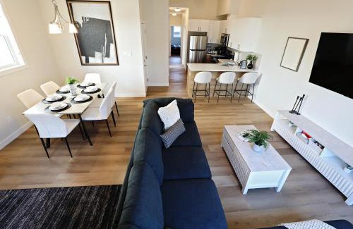 North Central Edmonton House | Central 5 Bedroom,Rogers,Commonwealth,NAIT