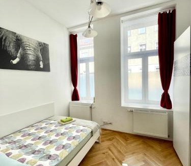 Favoriten Apartment | Central and simple to reach