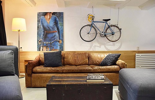 De Weteringschans Apartment | Central apartment - 18th century house - Breakfasts - 4 Bikes - Garden