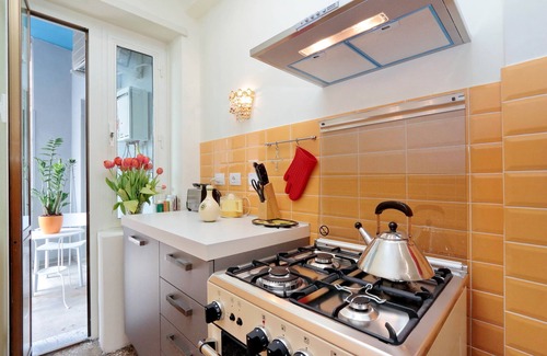San Giovanni Apartment | Central apartment in Rome 2 bedrooms 2 bathrooms, up to 5 people near Colosseo