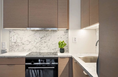 Bjørvika Apartment | Central apartment with private balcony in Oslo