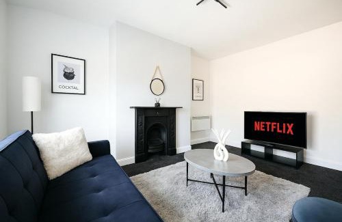 Cantelowes Apartment | Central Camden Flat, London - Family, Work and Group Stays