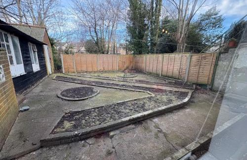 Chelmsford Apartment | Central Chelmsford 2-Bed Apt 5 mins to Station