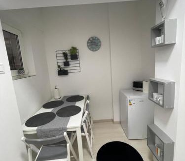 Petrosani Apartment | CENTRAL Colors Studio Petrosani