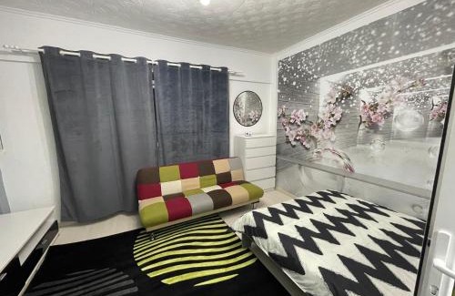 Petrosani Apartment | CENTRAL Colors Studio Petrosani