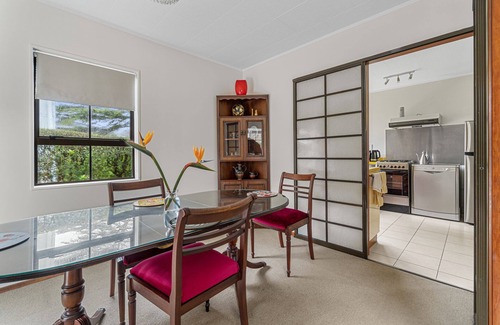 Mount Eden House | Central Comforts - Mount Eden Holiday Home