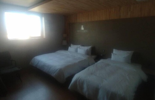 Sacheon Hotel | Central Hotel