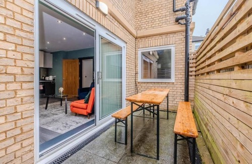 Hove Apartment | Central Hove 3 Bedroom Flat BN340BWIL