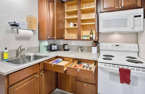 Snohomish Apartment | Central location - 1 bed cozy furnished apt #2