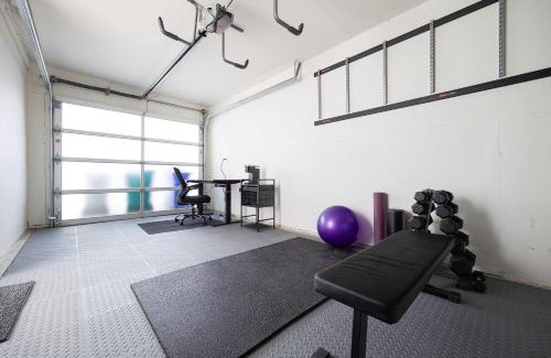 Normal Heights House | Central Location Gym Hot Tub Villa