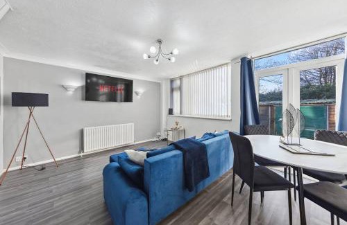 Maidstone Apartment | Central Maidstone House Near Town & Station - Free Parking