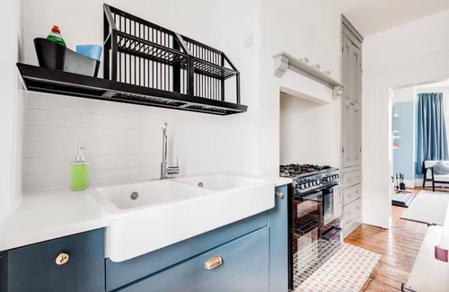 Manchester House | Central Manchester | City Park View | Games Room | Sleeps 10