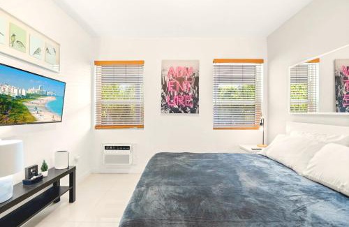 West Avenue House | Central Miami Beach Condo w BBQ Facilities