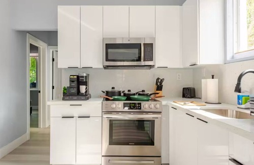 Allapattah House | central Miami home near Wynwood,Downtown,Midtown,Design District, little havana