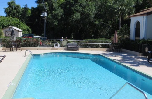 Inverness Hotel | Central Motel - Inverness