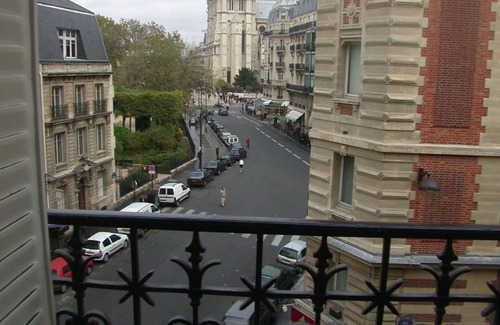 Sorbonne Apartment | Central Parisian apartment. A 5 minute walk to the Notre-Dame and the Seine