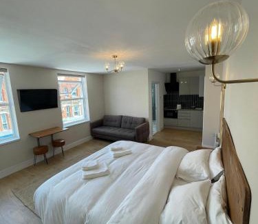 The Lane Apartment | Central Peckham Studio Retreat