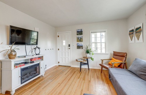 Rapid City House | Central Rapid City Home w/Sunroom & Fireplace!