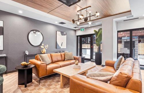 Eau Claire Apartment | Central River Luxe Gym