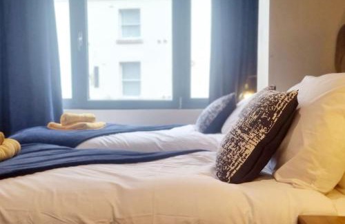 Bristol City Centre Apartment | Central Riverside Apartment