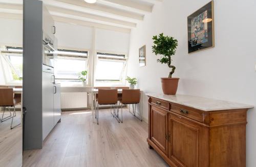Da Costabuurt Apartment | Central Rooftop Terrace Guest Suite