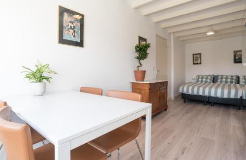Da Costabuurt Apartment | Central Rooftop Terrace Guest Suite