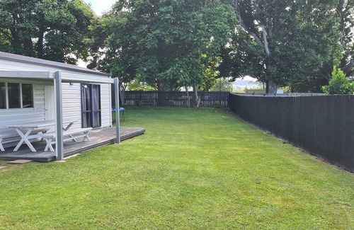 Rotorua House | Central Rotorua house with garden flat. Huge back yard, trampoline and fireplace