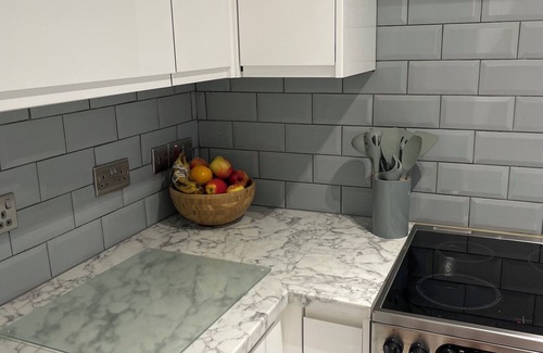 Greenwich West Apartment | Central & Stylish 1BD Flat - 8mins to Greenwich!