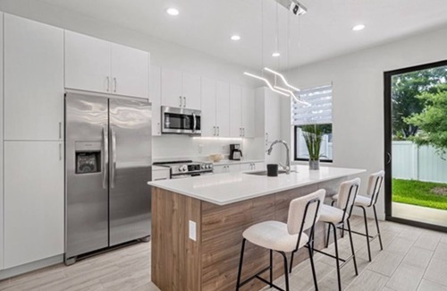 Pinecrest West Park House | Central Tampa Retreat, 2 Modern Townhomes + Patios