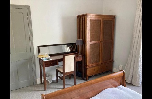 Truro House | Central Truro! Large Double Room In Victorian Property