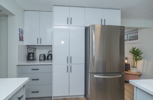 Edmonton House | Central YEG Family Friendly Home