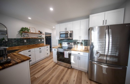 Bethel House | Centrally Located Cozy Modern Home in Bethel