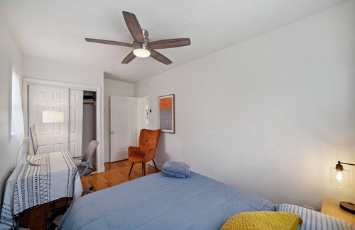 Dimond Apartment | Centrally Located Forward designed Bright 2 bedroom with Garden