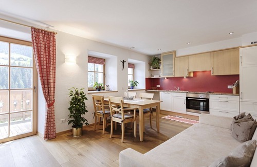 Ortisei Apartment | Centrally located apartment in the heart of the Dolomites